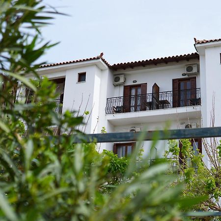 Hotel Defkalion Alli Meria ภายนอก รูปภาพ