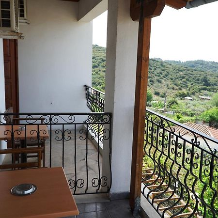 Hotel Defkalion Alli Meria ภายนอก รูปภาพ