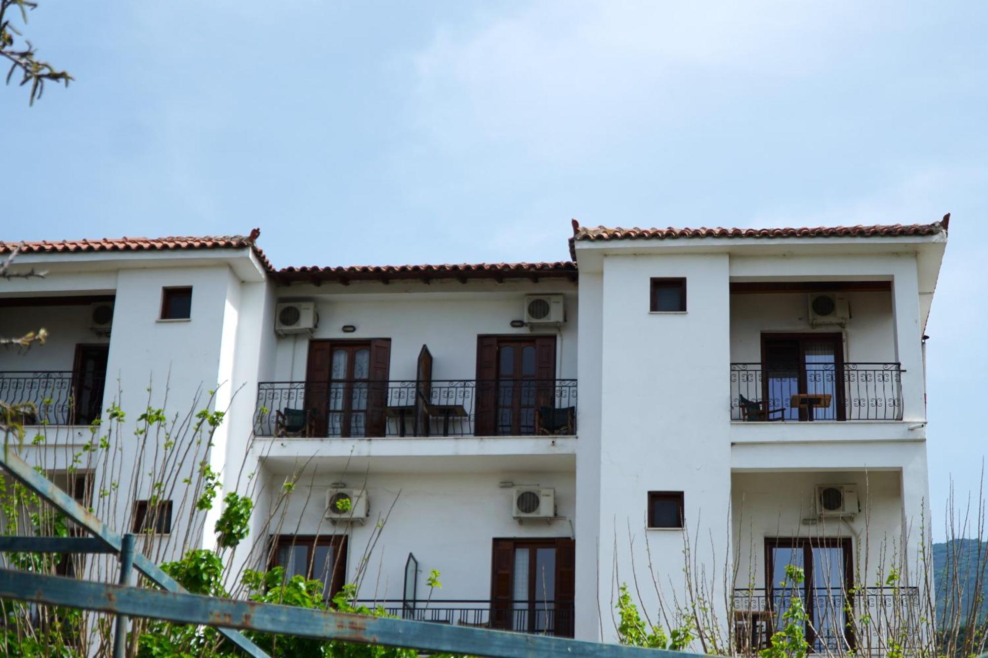 Hotel Defkalion Alli Meria ภายนอก รูปภาพ