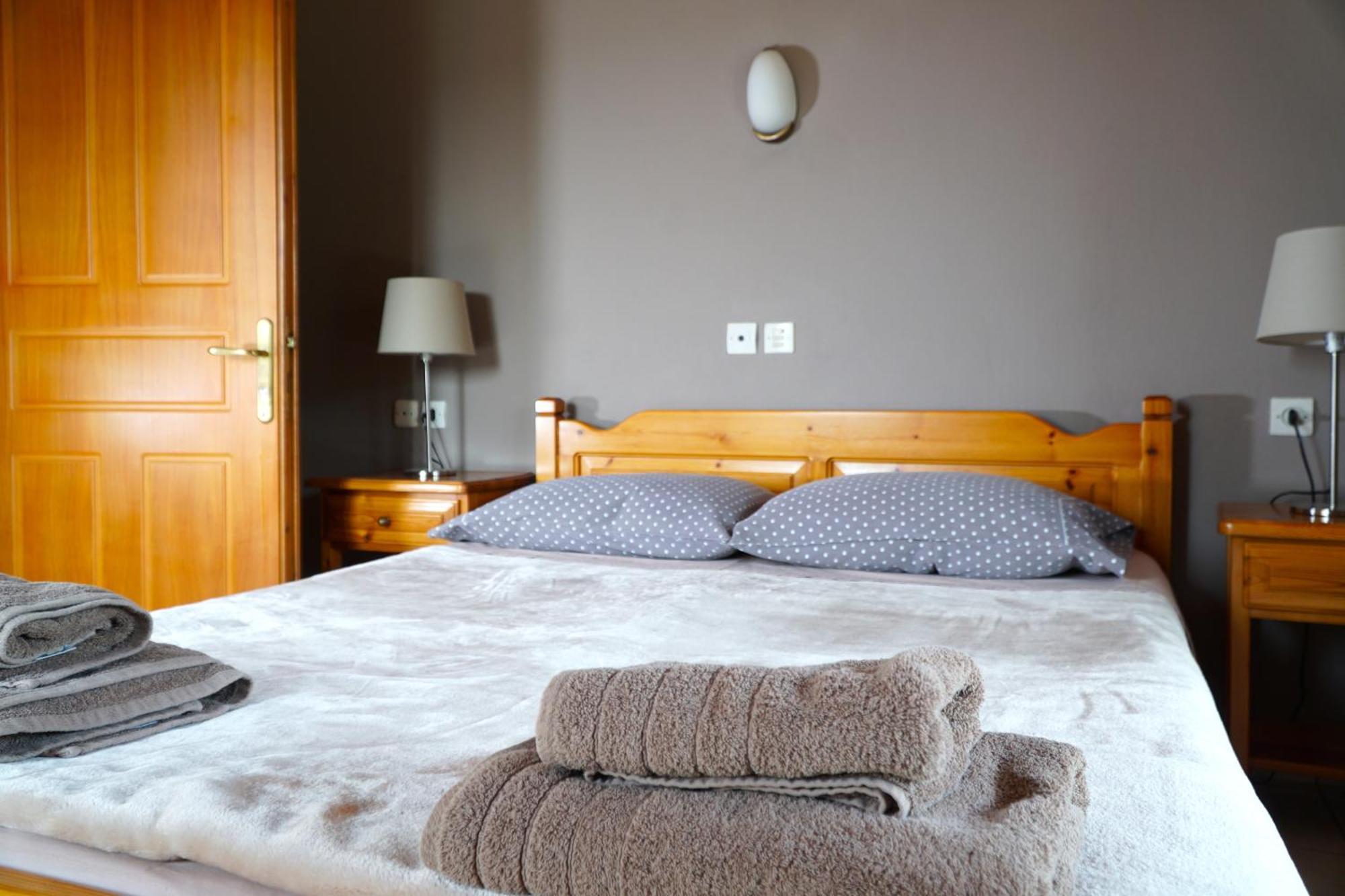 Hotel Defkalion Alli Meria ภายนอก รูปภาพ