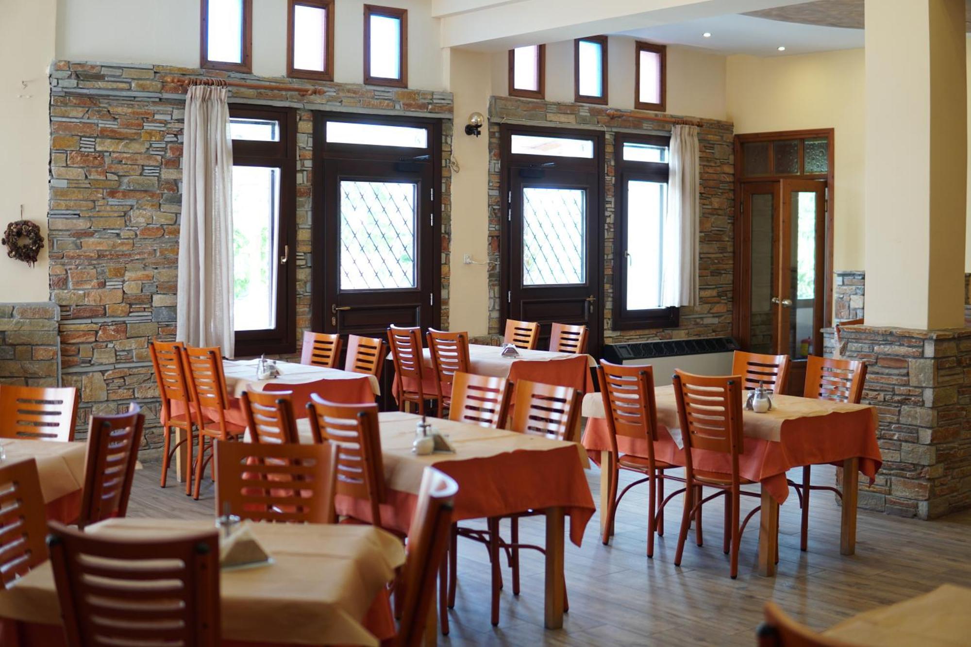 Hotel Defkalion Alli Meria ภายนอก รูปภาพ